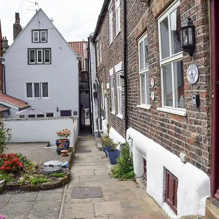 Holiday home Crystal Whitby
